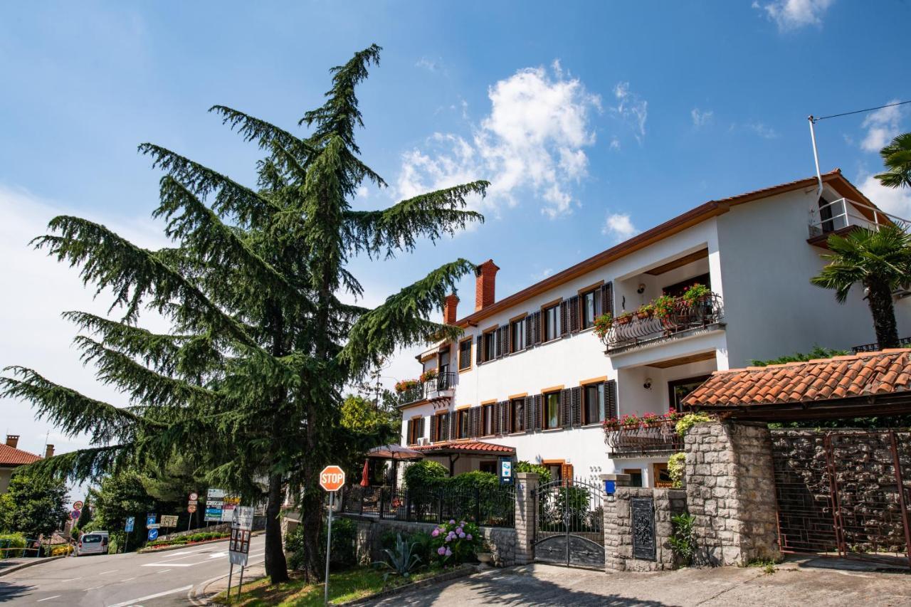 Apartment Amalia Volosko Опатия Екстериор снимка